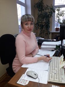 Абуздина Анна Валериевна, заместитель начальника управления-начальник отдела