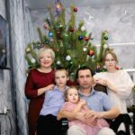 на фото изображена семья Марценюк